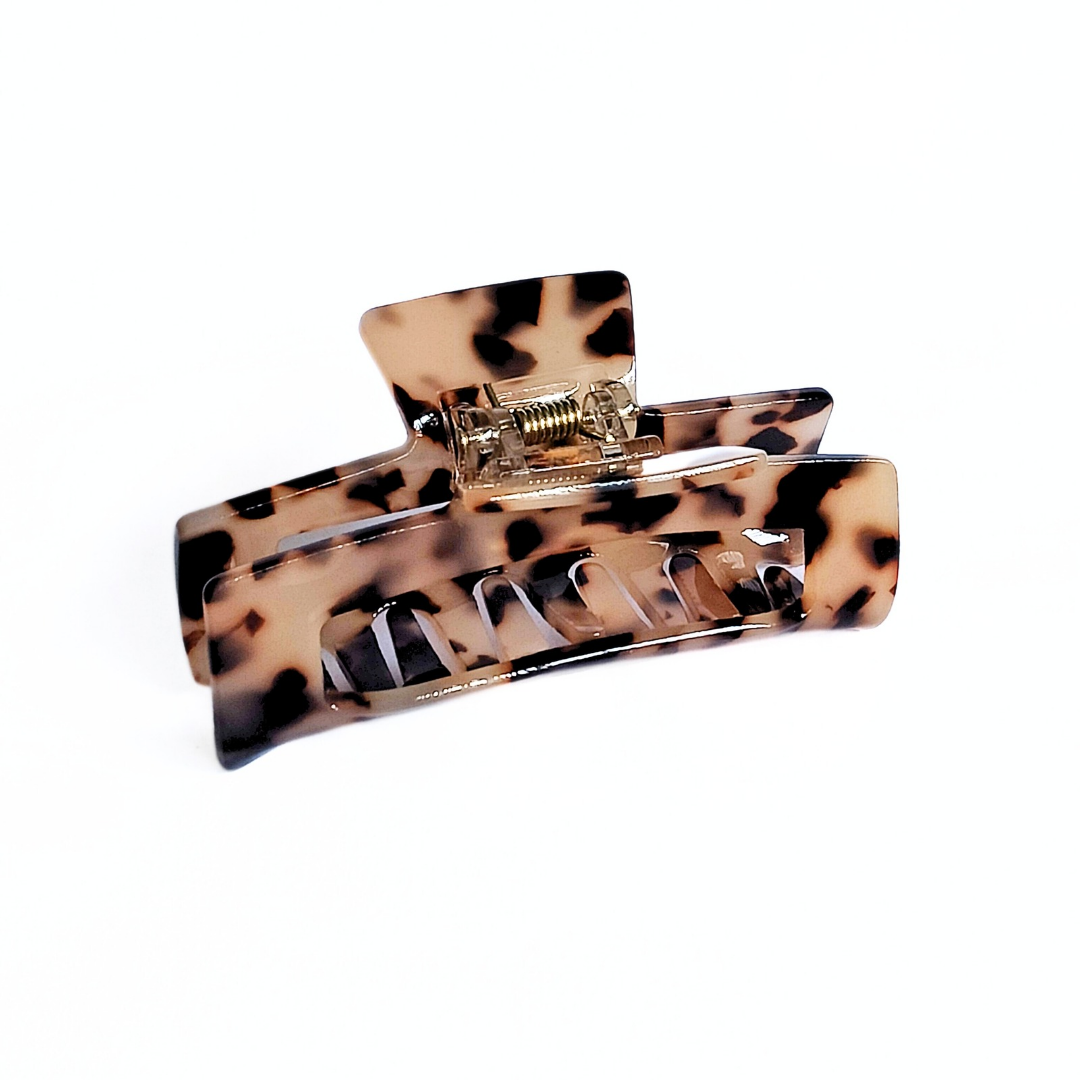 Sofia Hair Claw in Tortoise Light