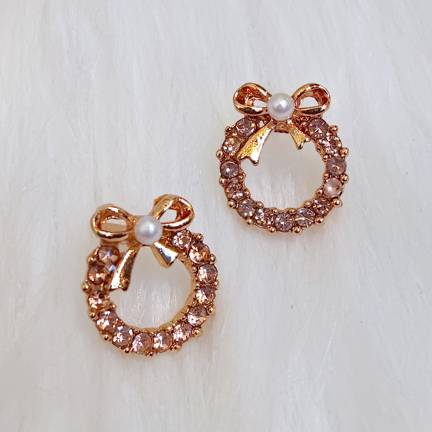 Noelle Christmas Wreath Studs in Rose Gold