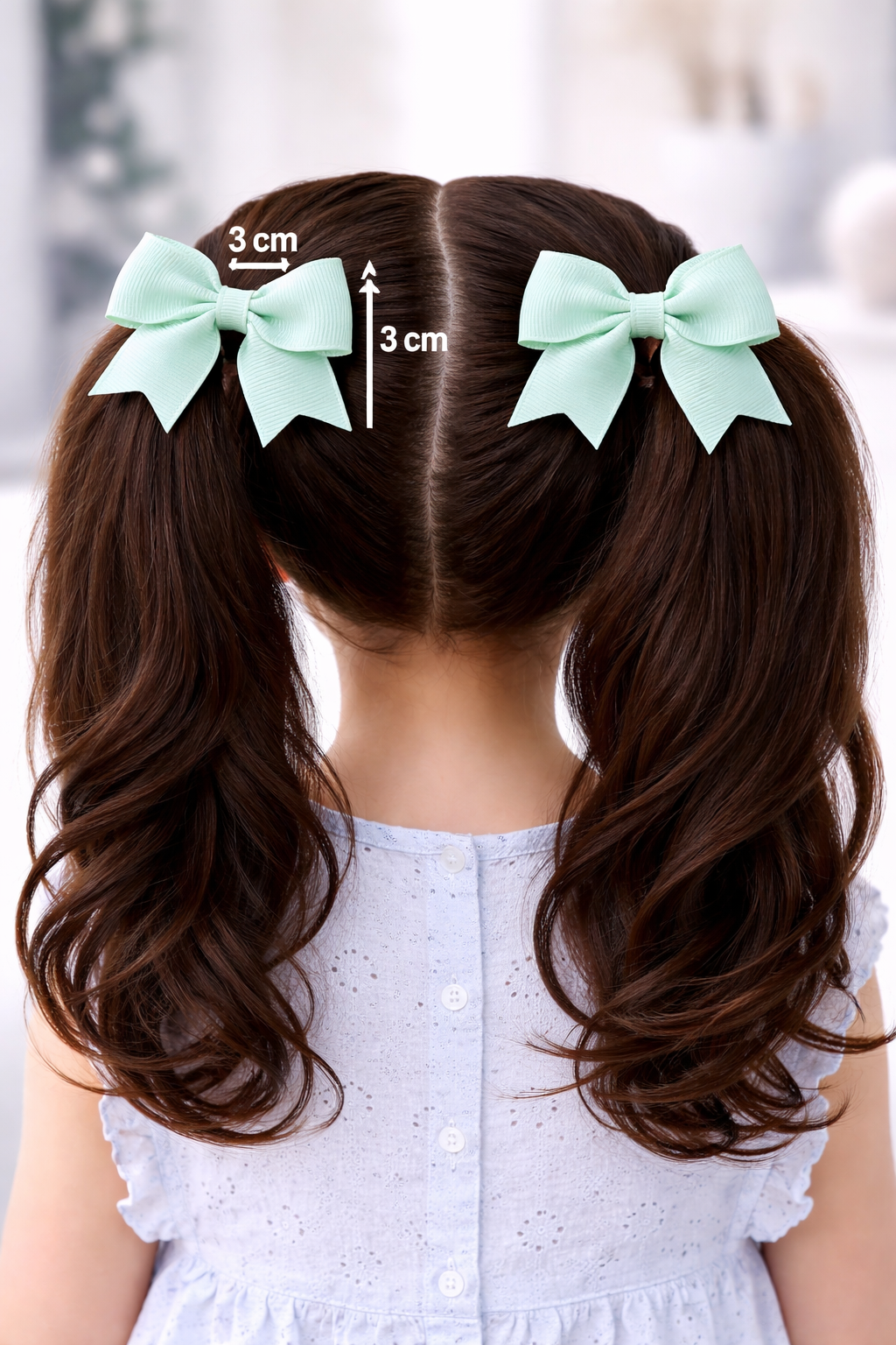 Twinkle Bows in Mint Green
