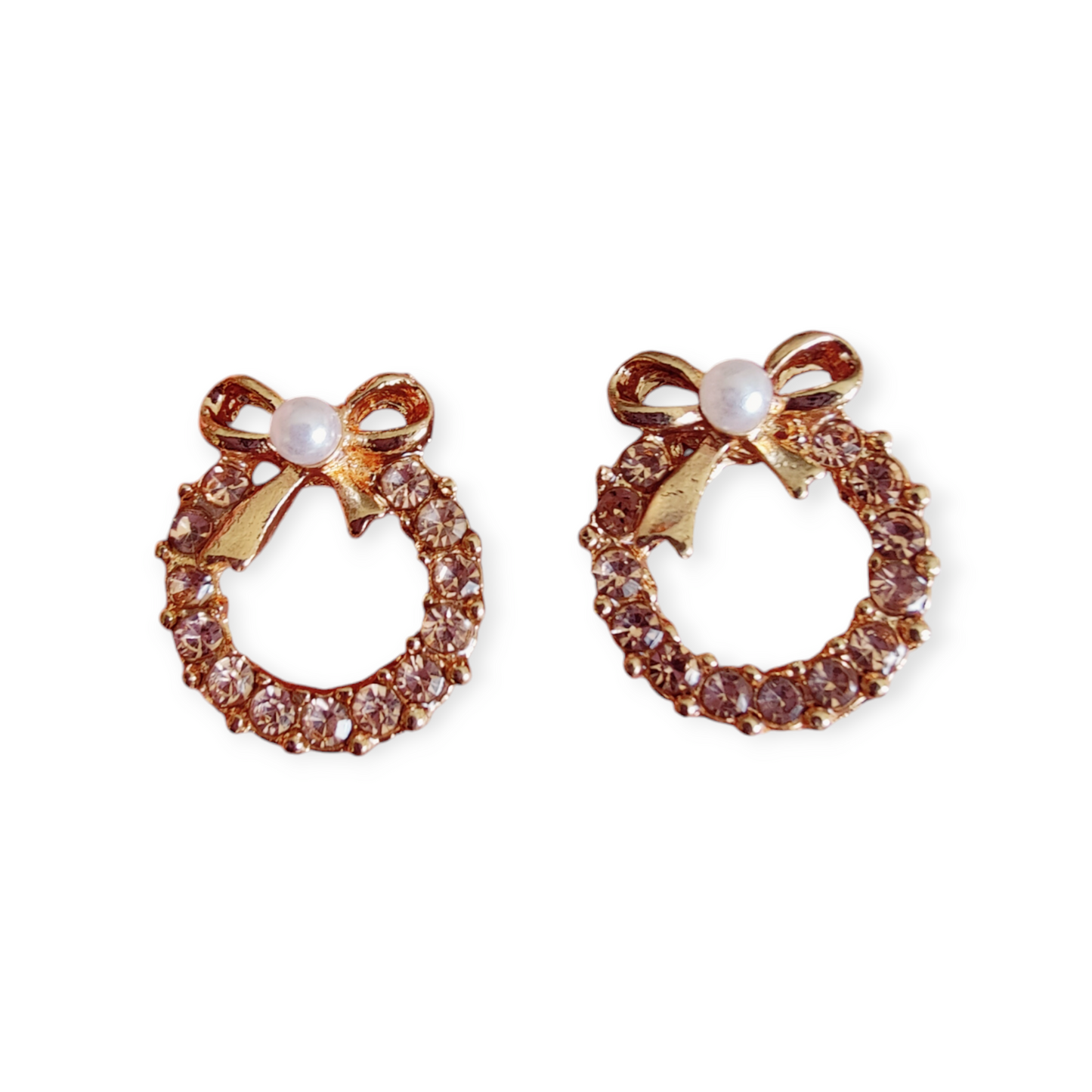 Noelle Christmas Wreath Studs in Rose Gold