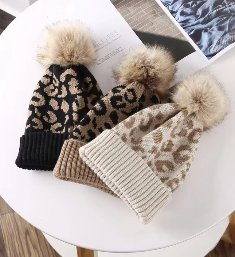 Leopard Knit Pom Pom Hat in Black