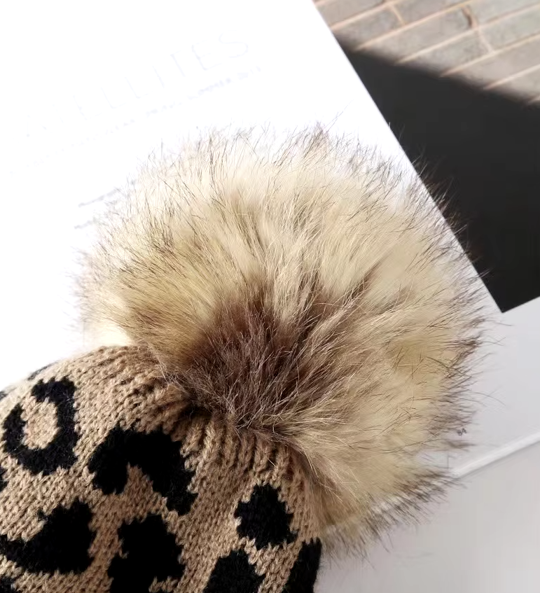 Leopard Knit Pom Pom Hat in Black
