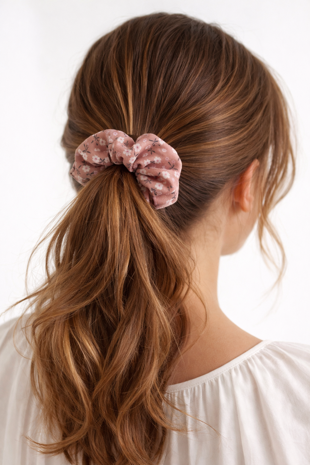 Floral Scrunchie in Peach Blossom