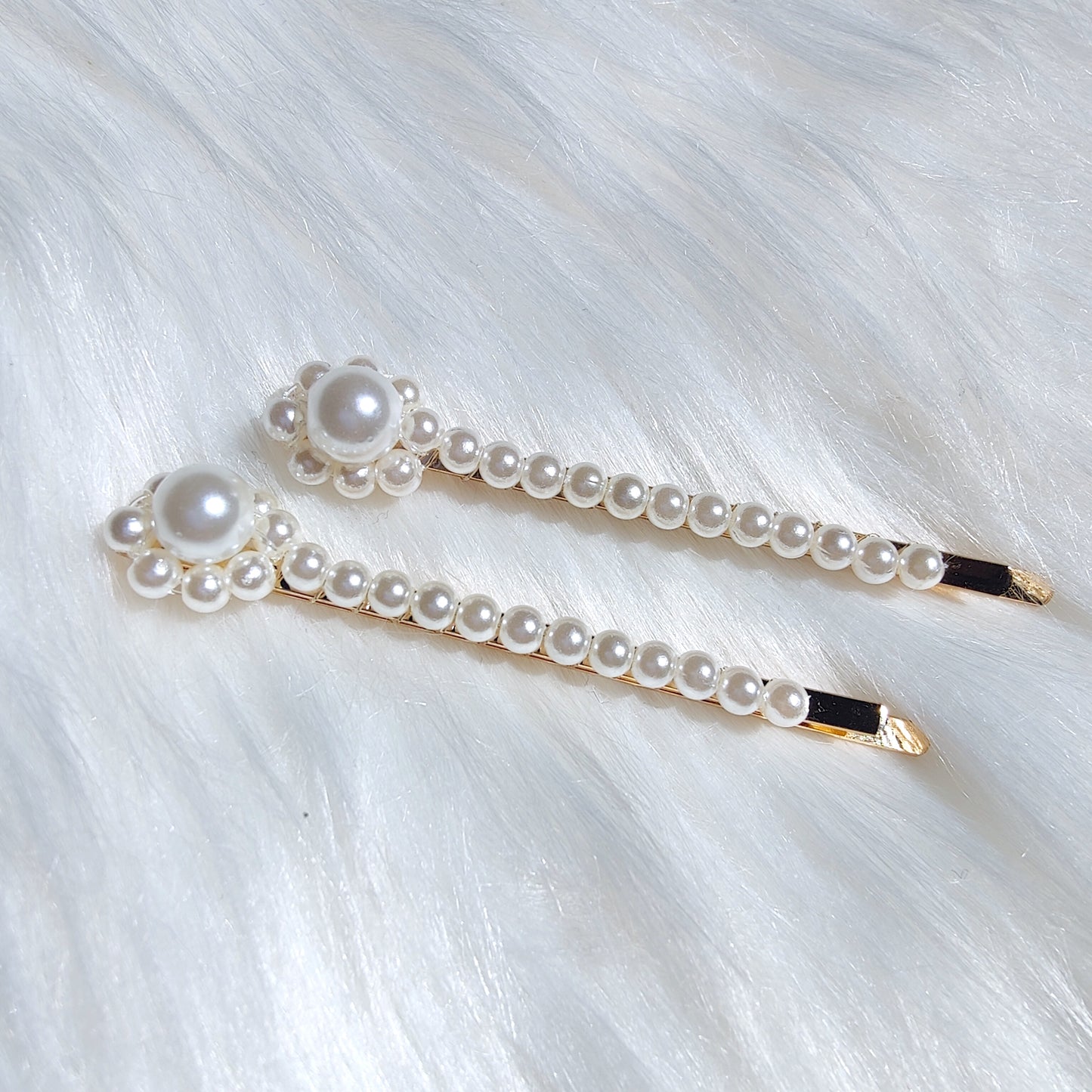 Grace Gold Pearl Hair Slides