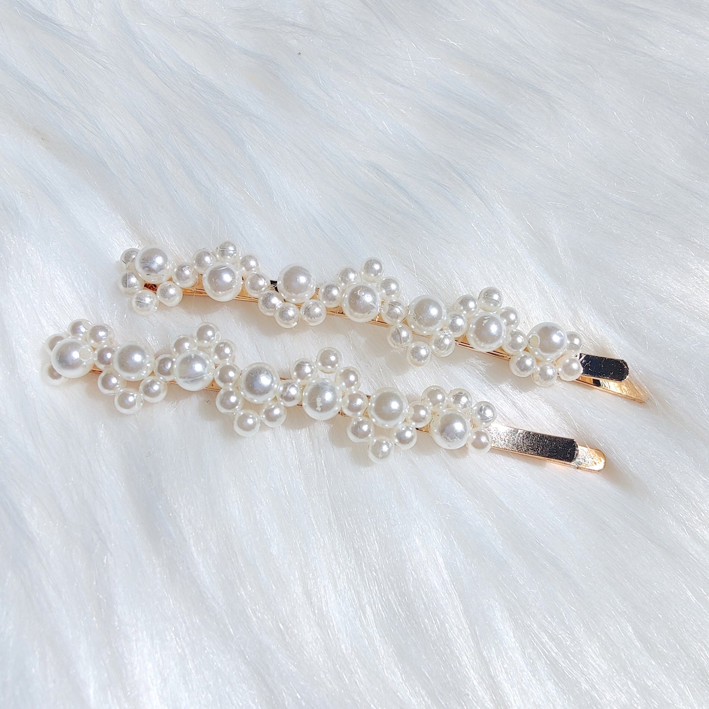 Cleo Gold Pearl Hair Slides