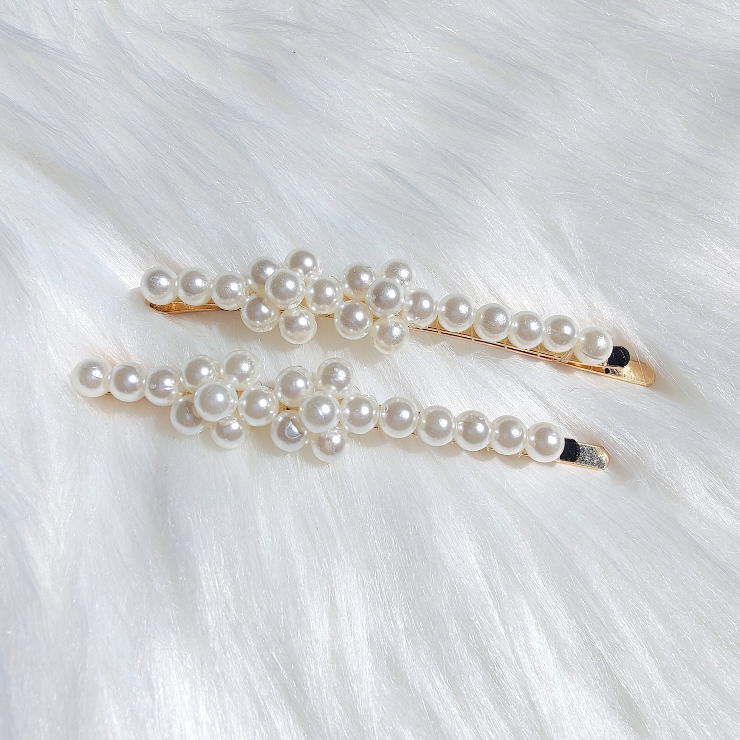 Ella Gold Pearl Hair Slides