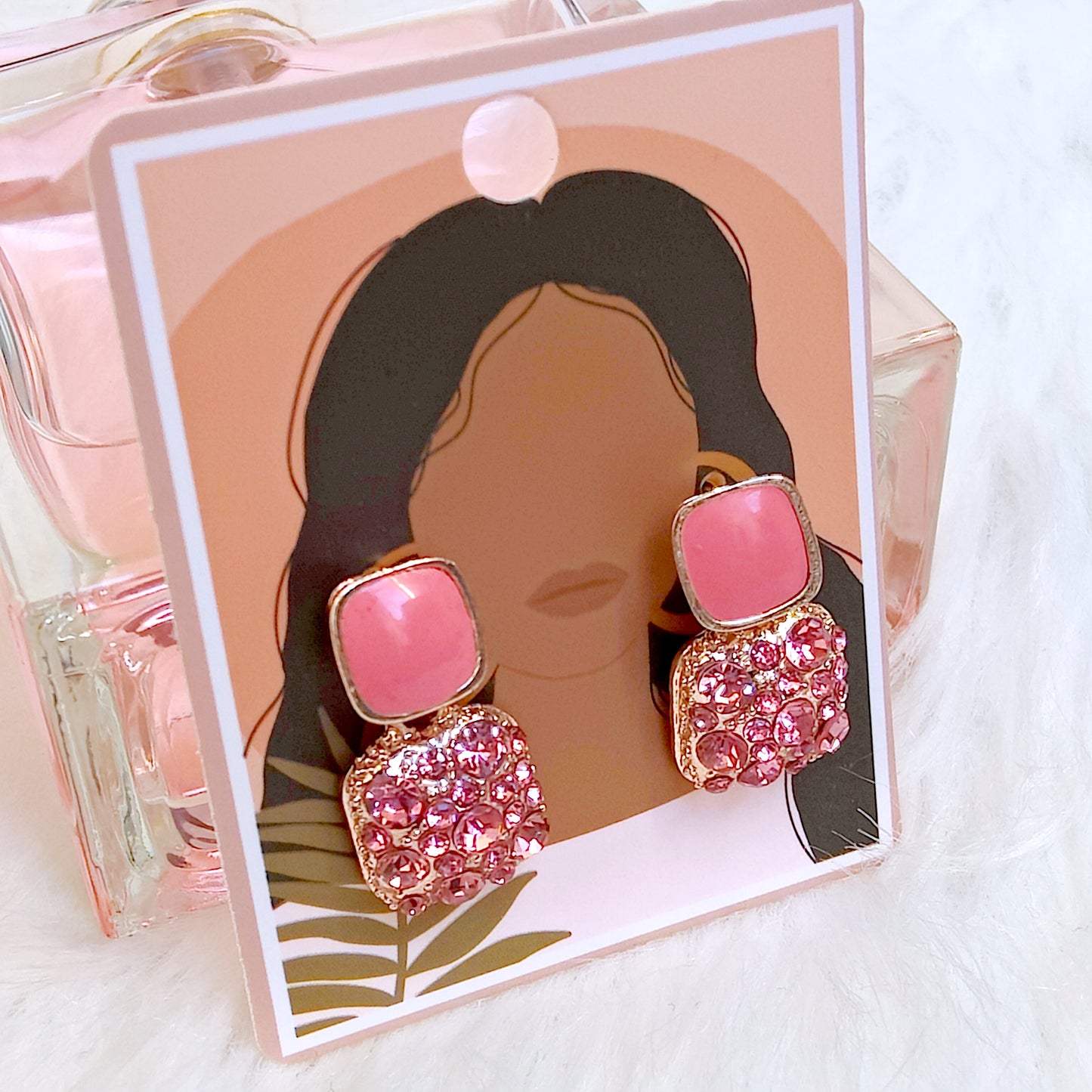 SAFFIRA diamante drop studs in Pink