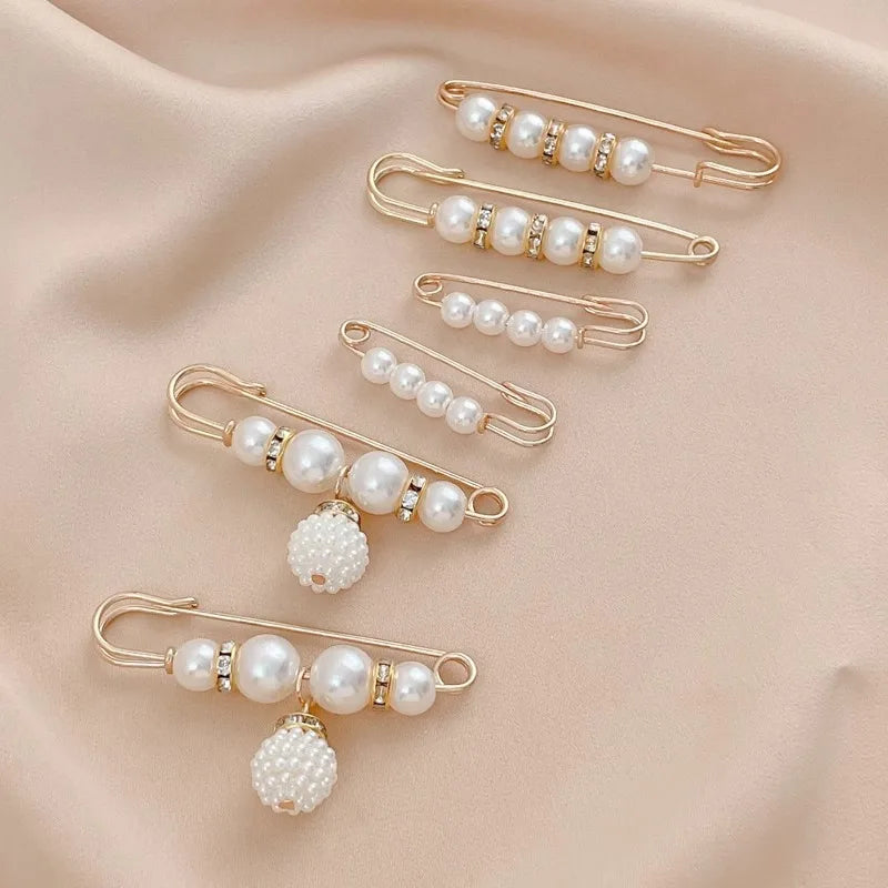 The Mahnoor Pearl Waist Pin Set - 6pcs Stylish Brooch Pins for Outfit Adjustments