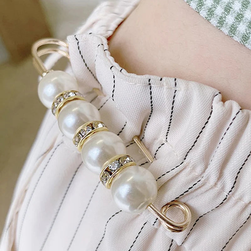 The Mahnoor Pearl Waist Pin Set - 6pcs Stylish Brooch Pins for Outfit Adjustments