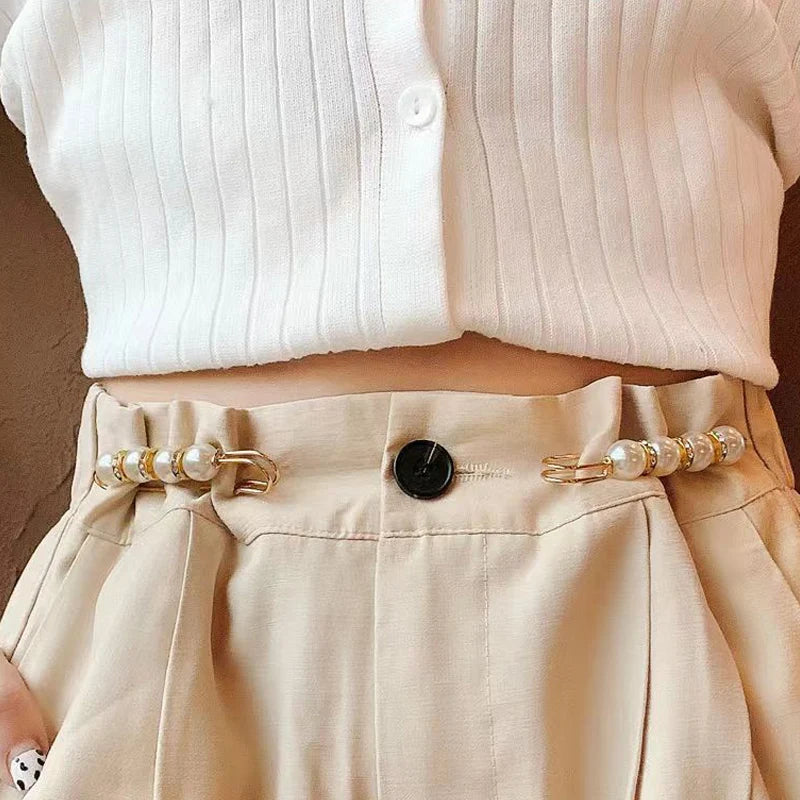 The Mahnoor Pearl Waist Pin Set - 6pcs Stylish Brooch Pins for Outfit Adjustments