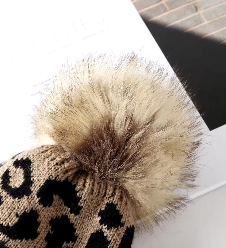 Leopard Knit Pom Pom Hat in Beige