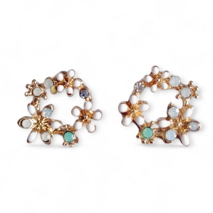 Fariya diamante studs in Green