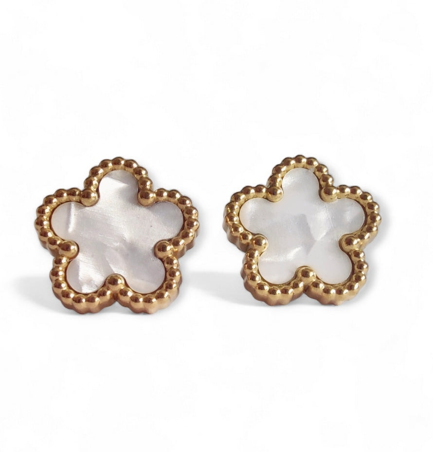 Nida Floral Studs in White