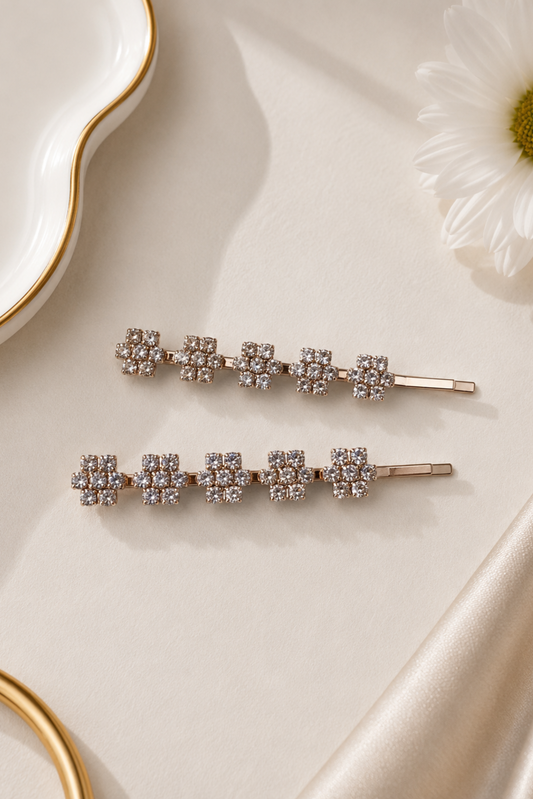 The 'All Eyes On Me' Hair Slides