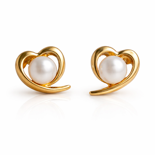 Amara Pearl Studs